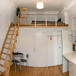 Gemuetliches Studio Mit Hochbett Im Herzen Von Graz